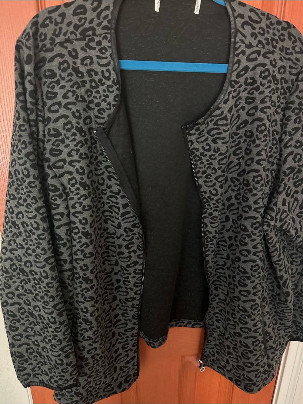 Chicos Women's Gray Leopard Zip-Front Jacket
